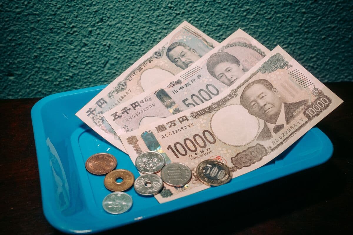 Goldman Says Yen Becoming Better Hedge Against AI Market Shock