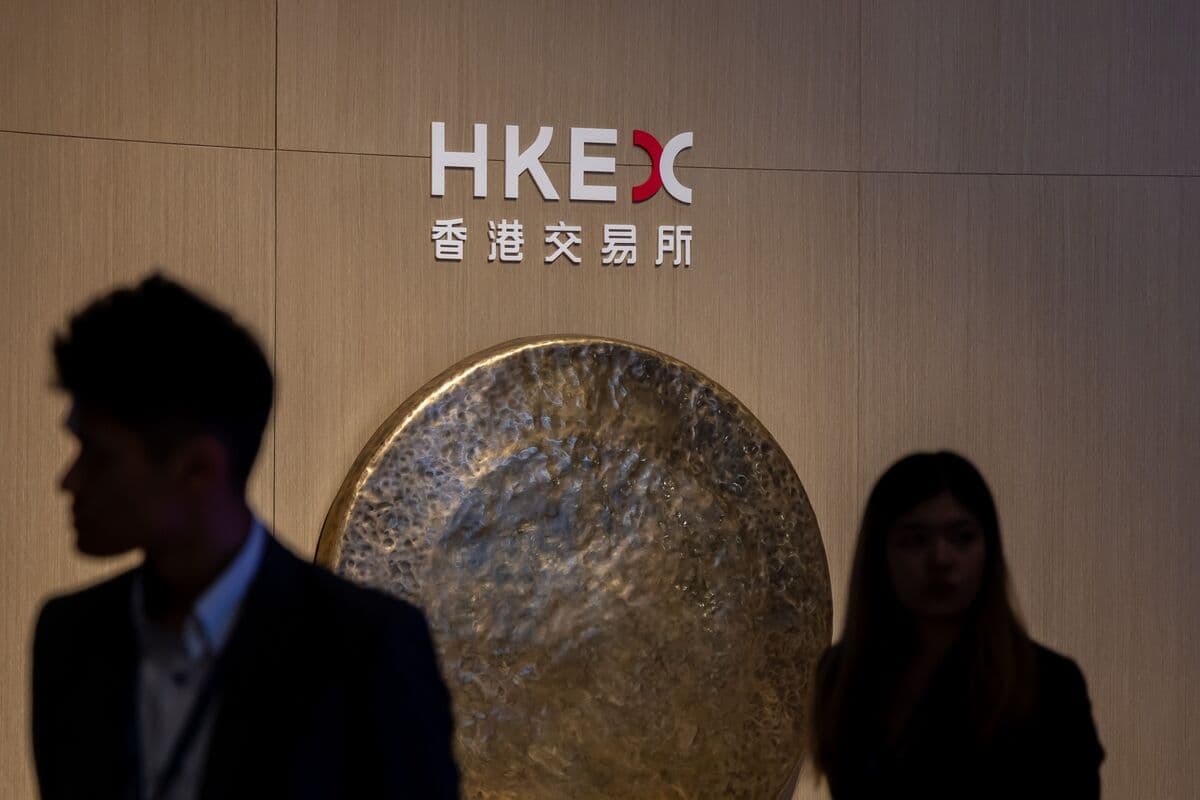 Ligent Technologies to Debut After $727 Million in Hong Kong IPO