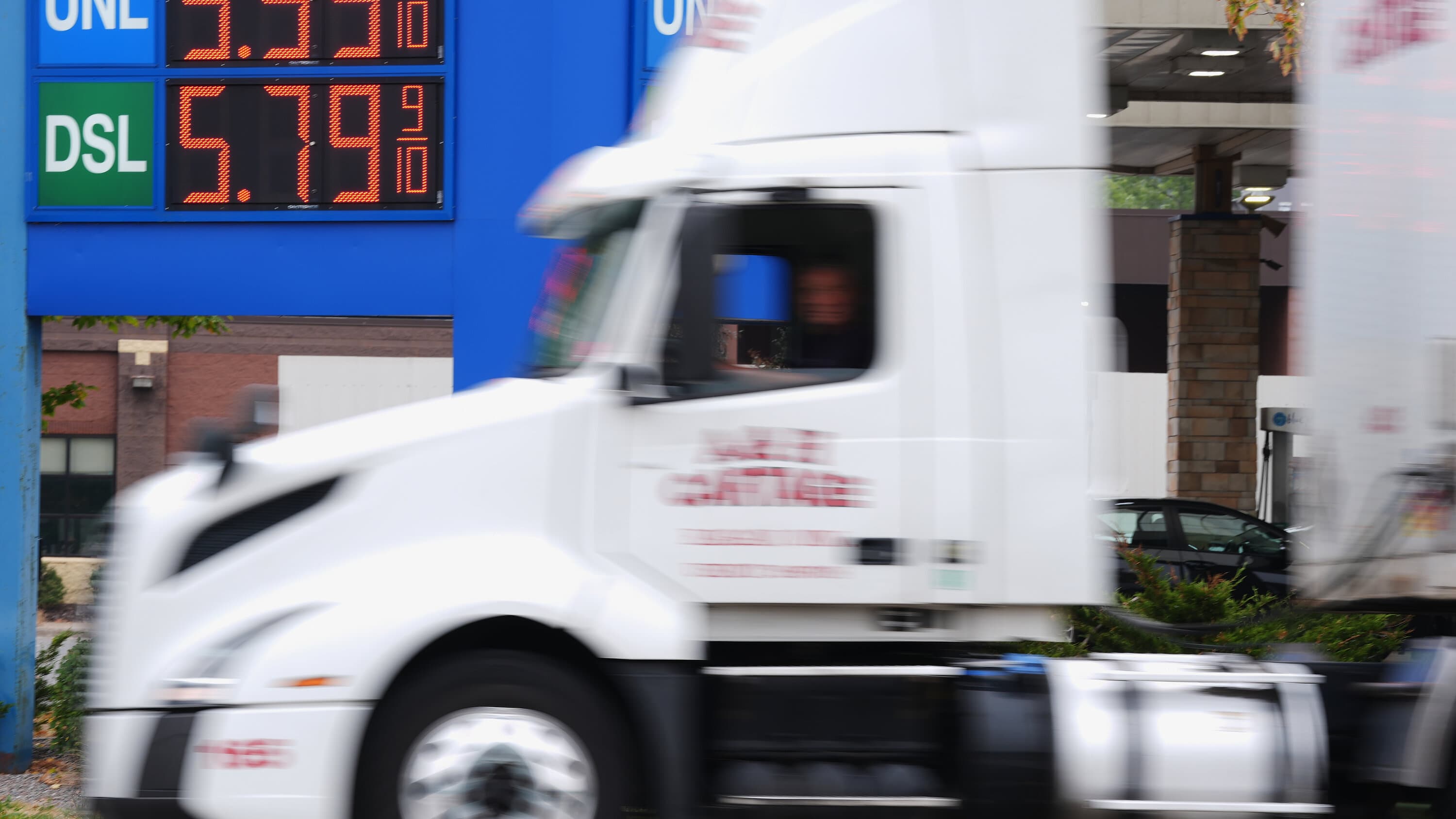 Oil Prices Jump on Energy Supply Worries